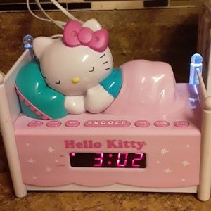 Hello Kitty alarm clock radio with night light